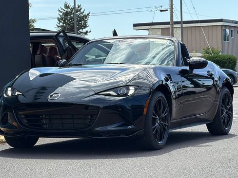 New 2026 MAZDA MX-5 Miata Club RWD image 9