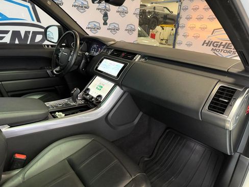 Used 2018 Land Rover Range Rover Sport SE image 28