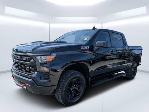 Used 2023 Chevrolet Silverado 1500 Custom Trail Boss AWD/4WD image 7