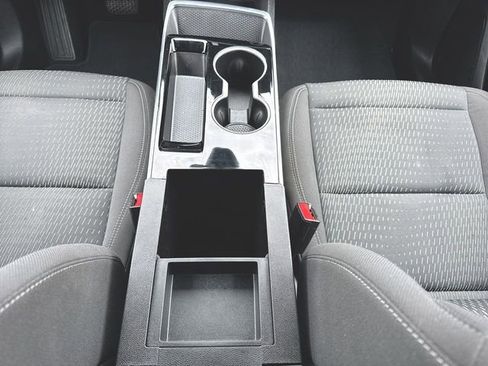 Used 2025 Chevrolet Equinox LT image 34