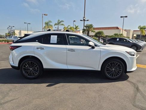 Used 2025 Lexus RX 350h w/ Convenience Package AWD/4WD image 4