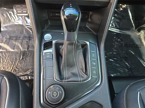 Used 2023 Volkswagen Tiguan SEL R-Line AWD/4WD image 22