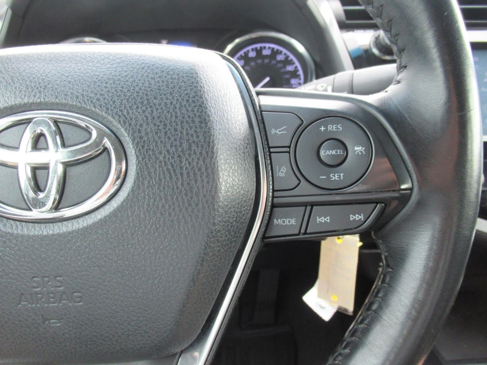 Used 2019 Toyota Camry SE FWD image 25