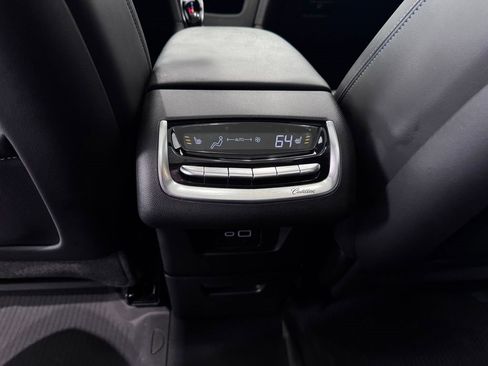 Certified 2024 Cadillac XT6 Premium Luxury w/ Technology Package AWD/4WD image 29