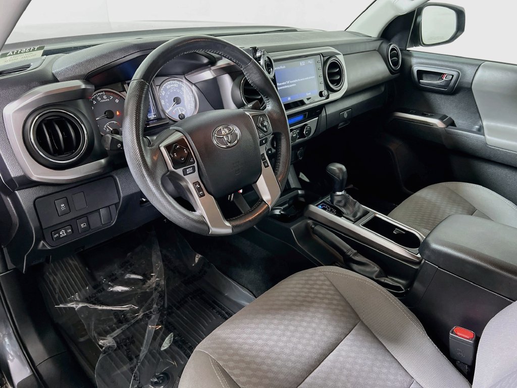 Certified 2022 Toyota Tacoma SR5 w/ Black Out Package (TMS) AWD/4WD image 9