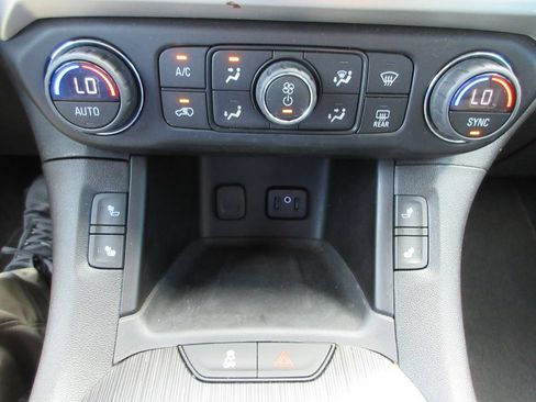 Certified 2019 GMC Acadia SLT AWD/4WD image 29