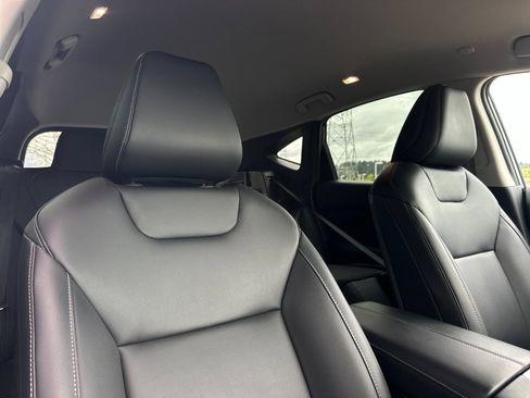 Used 2025 Nissan Murano SV AWD/4WD image 15