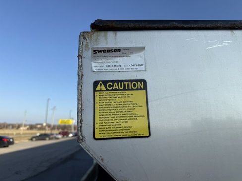 Used 2014 Ford F550 4x4 Regular Cab Super Duty image 21