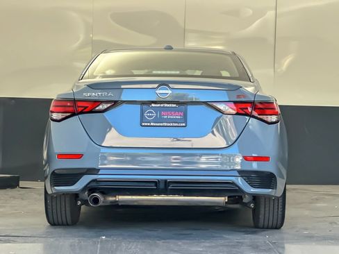 Used 2025 Nissan Sentra SR FWD image 4