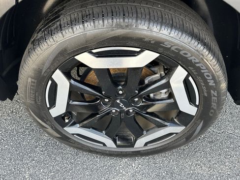 Certified 2023 Kia Telluride S w/ S Sunroof Package AWD/4WD image 16
