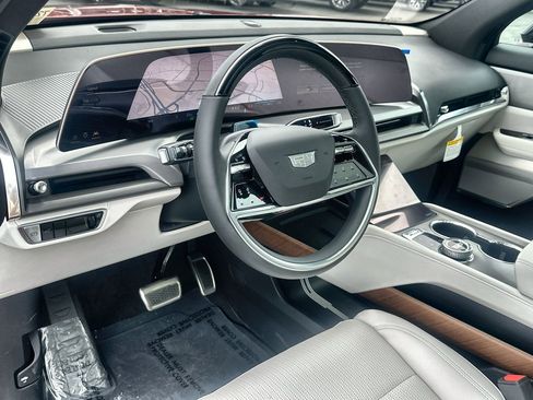 New 2026 Cadillac Vistiq Sport image 59