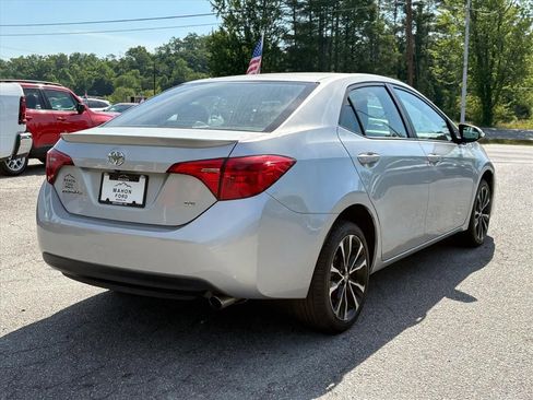 Used 2018 Toyota Corolla SE FWD image 4