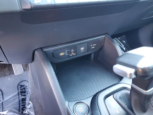 Certified 2025 Kia K4 LXS image 20