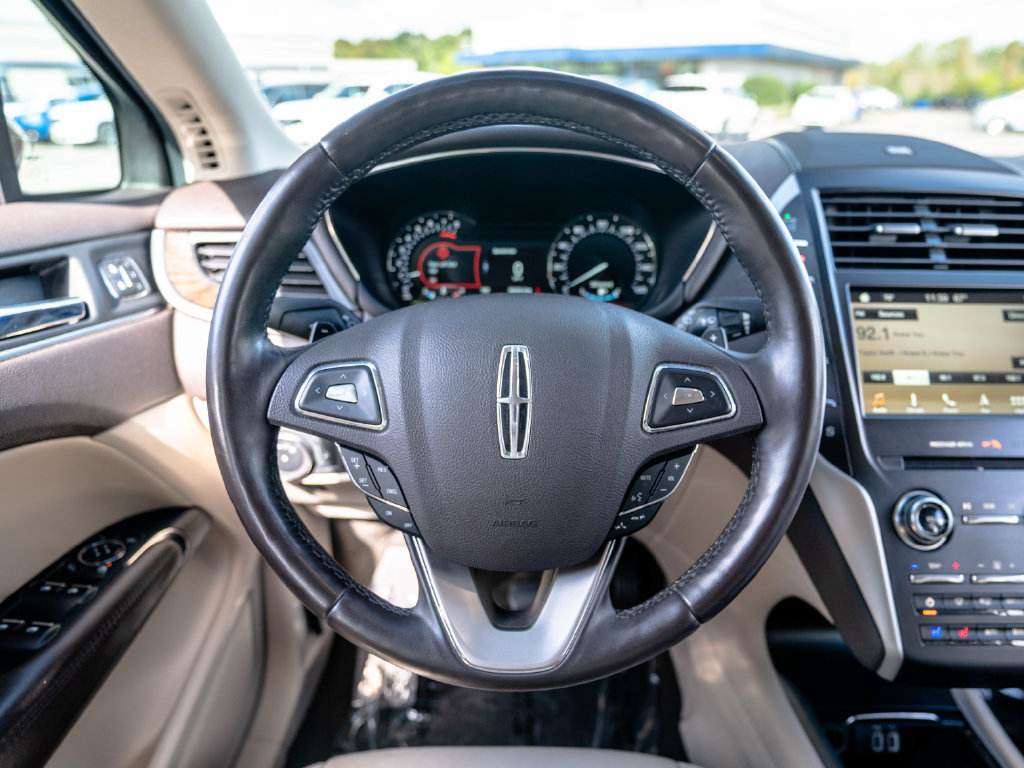Used 2019 Lincoln MKC Reserve w/ MKC Climate Package AWD/4WD image 17