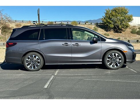 New 2026 Honda Odyssey Elite image 3
