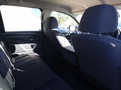 Certified 2022 Nissan Titan SV image 16