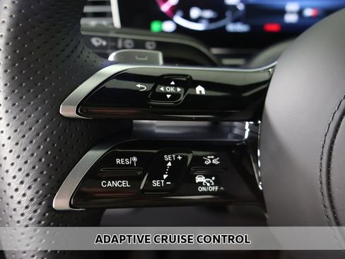 Used 2025 Mercedes-Benz GLS 450 4MATIC image 6
