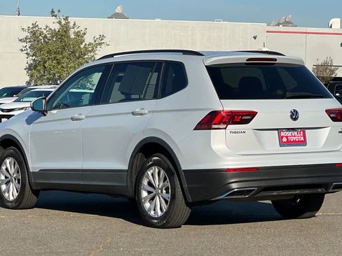 Used 2018 Volkswagen Tiguan S image 7