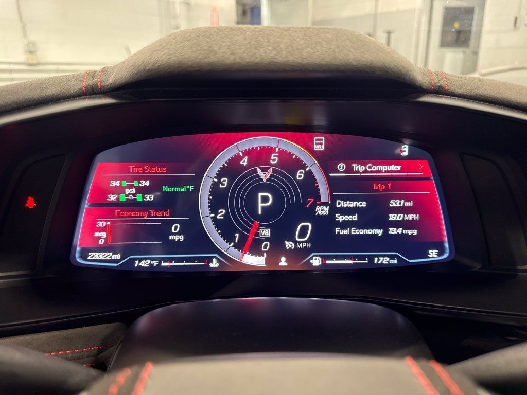 Used 2023 Chevrolet Corvette Stingray Premium Conv w/ Z51 Performance Package RWD image 7