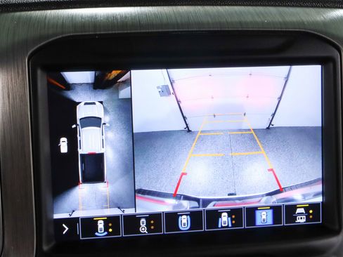 Used 2023 GMC Sierra 2500 Denali w/ Denali Ultimate Package image 20