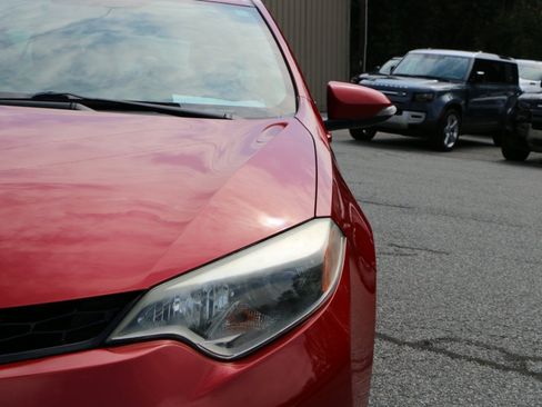 Used 2014 Toyota Corolla S FWD image 13