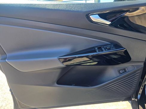 Used 2022 Volkswagen ID.4 Pro S RWD image 19