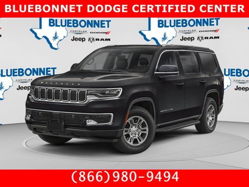 Used 2024 Jeep Wagoneer Series II w/ Flexible Seating Group RWD image 1