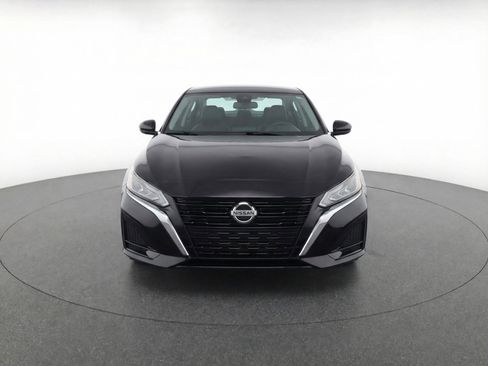 Used 2023 Nissan Altima 2.5 S FWD image 2