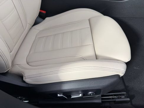Used 2026 BMW 330i Sedan w/ Premium Package RWD image 33