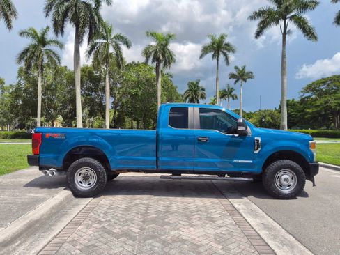 Used 2022 Ford F250 XL w/ Power Equipment Group AWD/4WD image 8