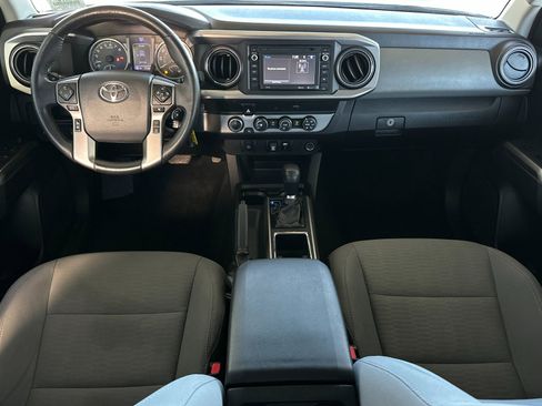 Used 2019 Toyota Tacoma SR5 image 12