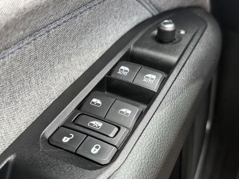 Used 2022 Jeep Compass Latitude FWD image 20