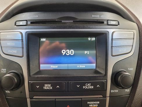 Used 2015 Hyundai Tucson SE AWD/4WD image 25
