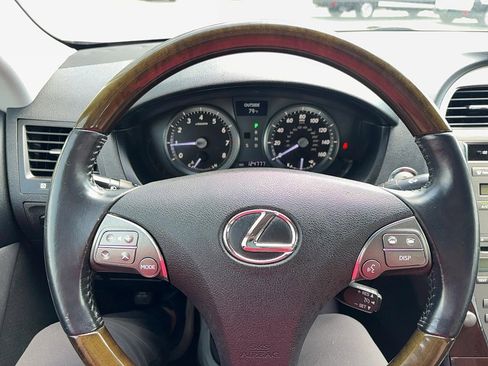 Used 2011 Lexus ES 350 FWD image 23
