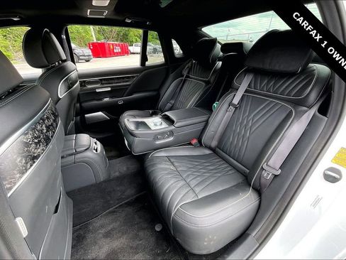 Used 2025 Genesis G90 3.5T AWD/4WD image 21