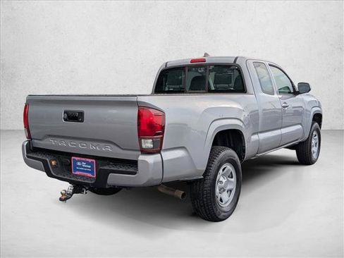 Used 2018 Toyota Tacoma SR w/ SR Convenience Package RWD image 5