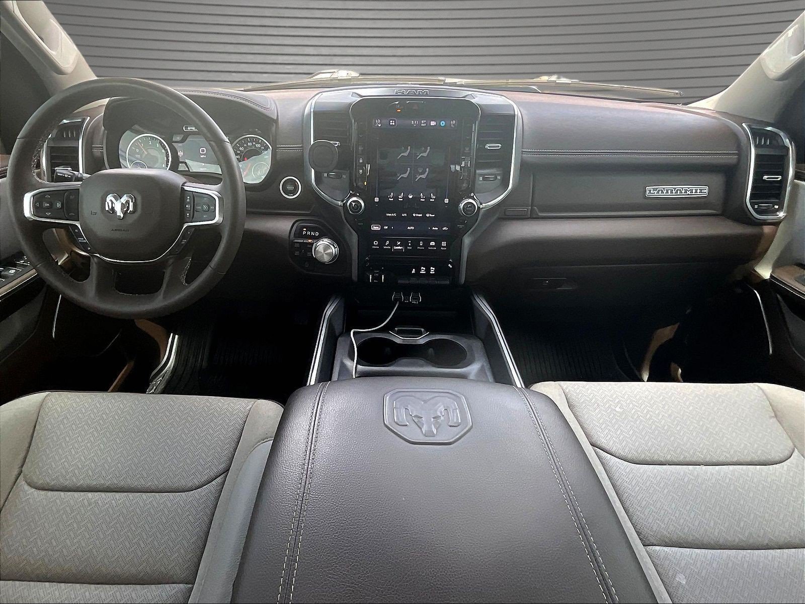 Used 2025 RAM 1500 Laramie w/ Laramie Southwest Edition AWD/4WD image 9