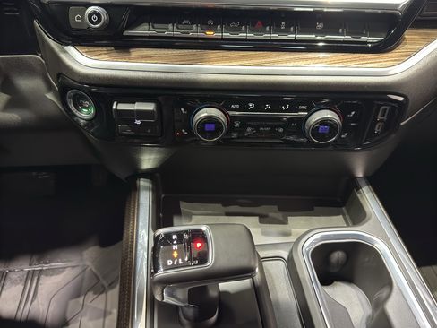 Used 2024 Chevrolet Silverado 1500 RST w/ Max Trailering Package AWD/4WD image 33