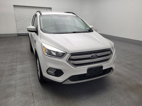Used 2018 Ford Escape SE FWD image 14