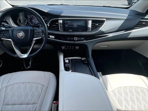 Used 2022 Buick Enclave Avenir w/ Avenir Technology Package AWD/4WD image 16