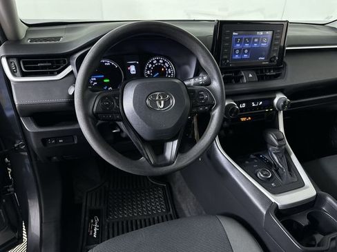 Used 2021 Toyota RAV4 LE AWD/4WD image 21