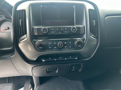 Used 2018 Chevrolet Silverado 1500 LT w/ All Star Edition AWD/4WD image 8
