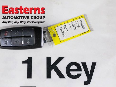 Used 2023 Genesis G70 2.0T image 26