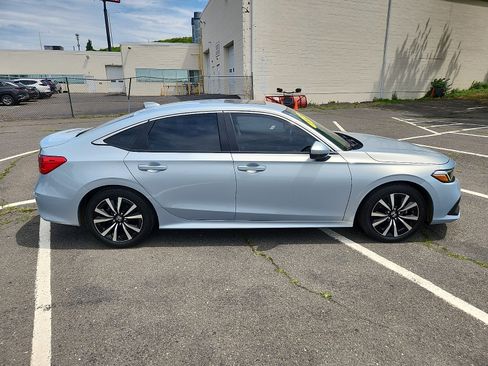 Used 2023 Honda Civic EX image 7