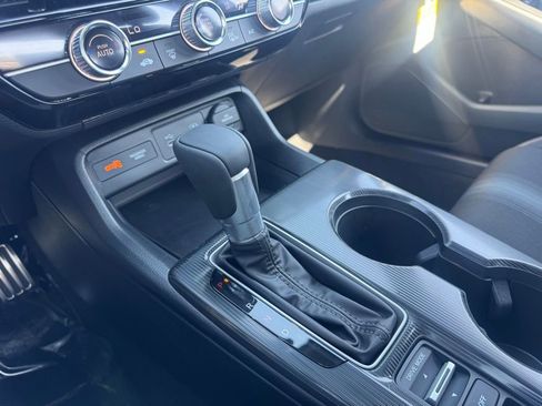 Used 2025 Honda Civic Sport image 10