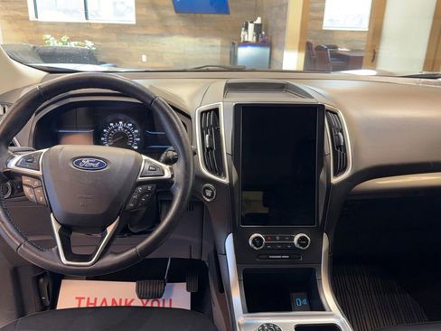 Used 2024 Ford Edge SEL w/ Cold Weather Package image 15