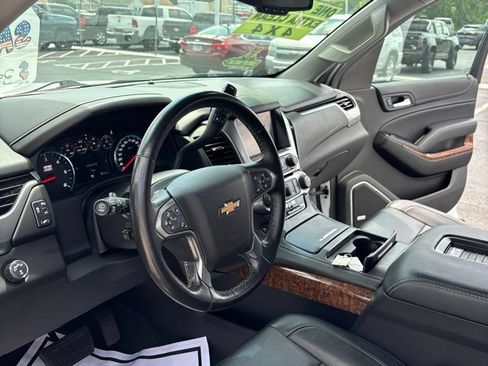 Used 2019 Chevrolet Tahoe Premier AWD/4WD image 12