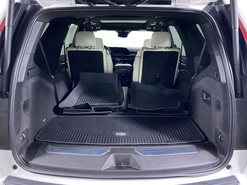 Certified 2022 Cadillac Escalade Sport w/ Touring Package image 16