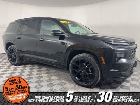 Certified 2024 Chevrolet Traverse RS w/ LPO, Floor Liner Package image 2