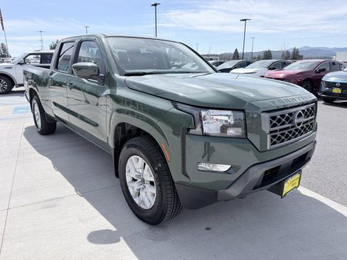 Certified 2023 Nissan Frontier SV w/ Technology Package AWD/4WD image 3